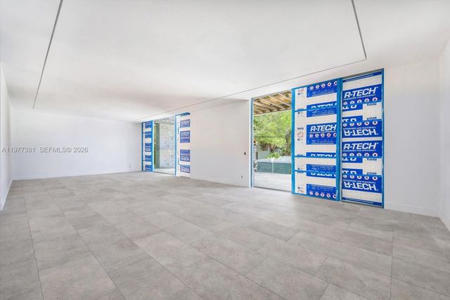 7701 Coquina Dr, North Bay Village, FL 33141