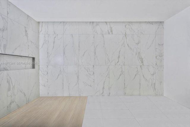 7701 Coquina Dr, North Bay Village, FL 33141