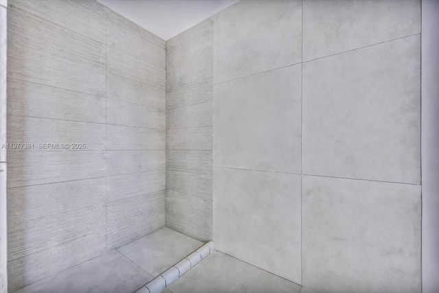 7701 Coquina Dr, North Bay Village, FL 33141