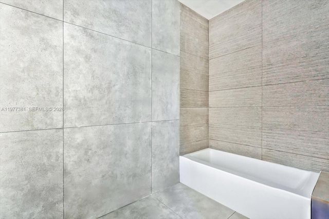 7701 Coquina Dr, North Bay Village, FL 33141