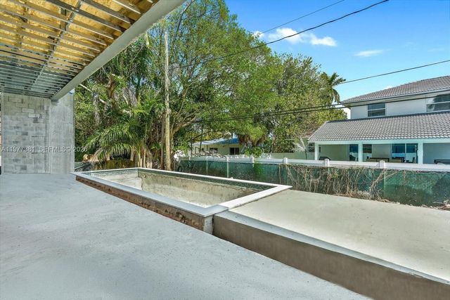 7701 Coquina Dr, North Bay Village, FL 33141