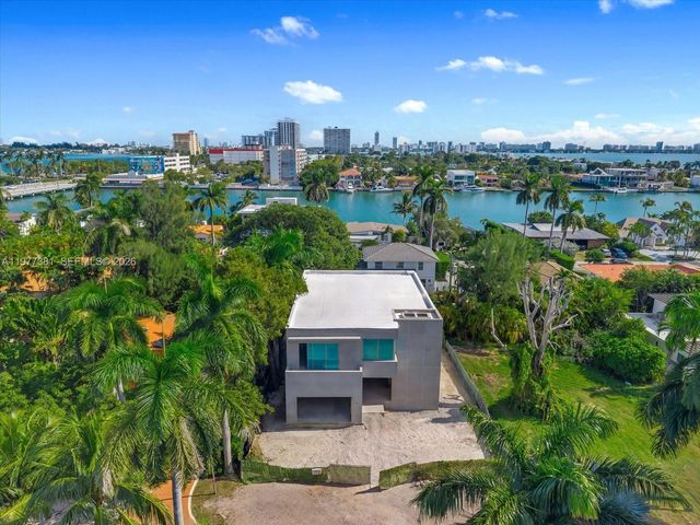 7701 Coquina Dr, North Bay Village, FL 33141