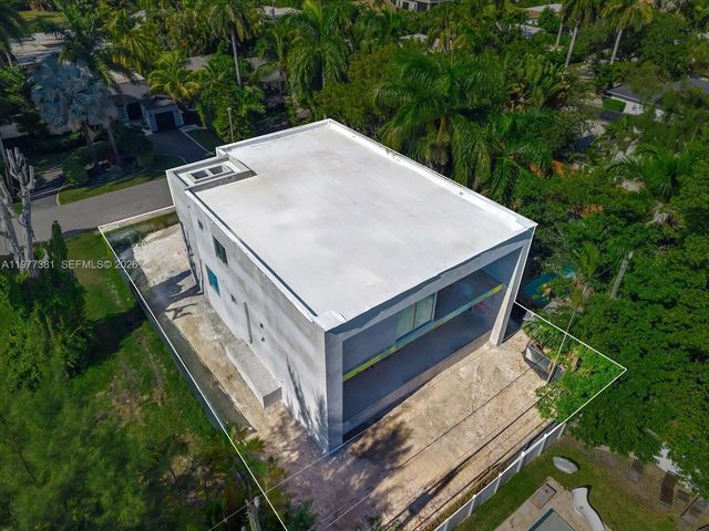 7701 Coquina Dr, North Bay Village, FL 33141