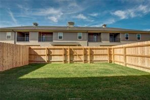 3435 Papa Bear Drive, College Station, TX 77845