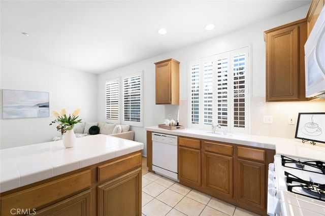 1002 Timberwood, Irvine, CA 92620