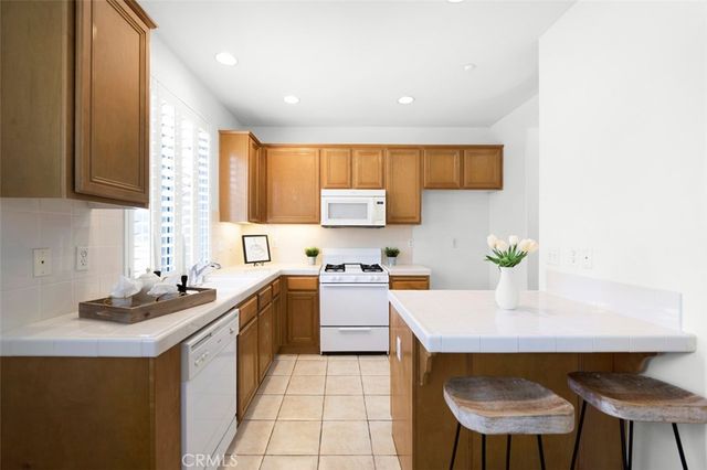 1002 Timberwood, Irvine, CA 92620