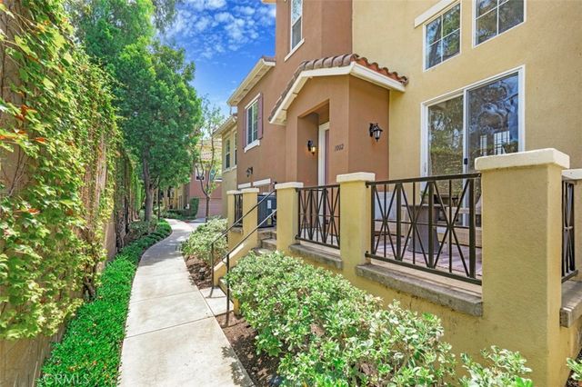 1002 Timberwood, Irvine, CA 92620