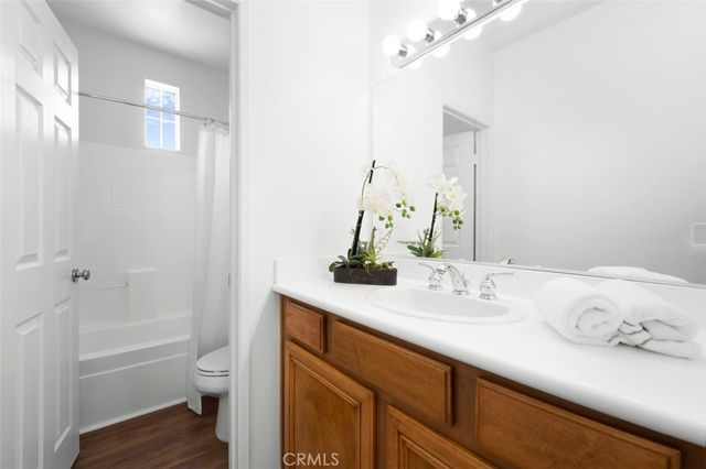 1002 Timberwood, Irvine, CA 92620