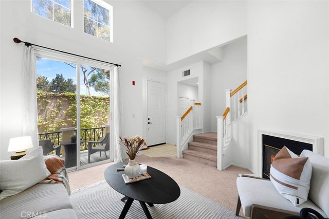 1002 Timberwood, Irvine, CA 92620
