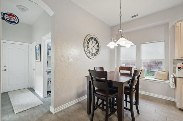 1728 E Branch Hollow Drive, Carrollton, TX 75007