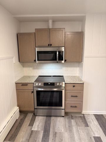 3132 S 19th STREET, Milwaukee, WI 53215