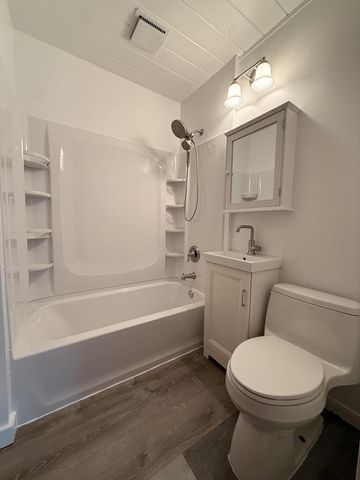 3132 S 19th STREET, Milwaukee, WI 53215