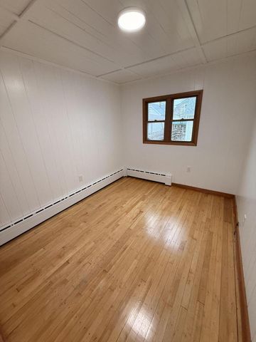 3132 S 19th STREET, Milwaukee, WI 53215