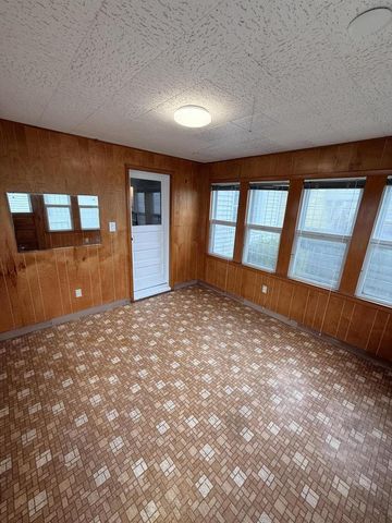 3132 S 19th STREET, Milwaukee, WI 53215