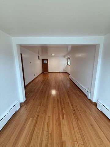 3132 S 19th STREET, Milwaukee, WI 53215