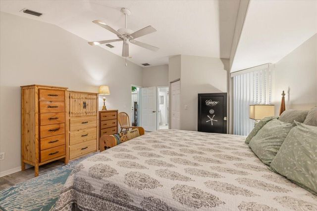 487 Bywood Avenue, Sebastian, FL 32958