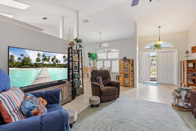 487 Bywood Avenue, Sebastian, FL 32958