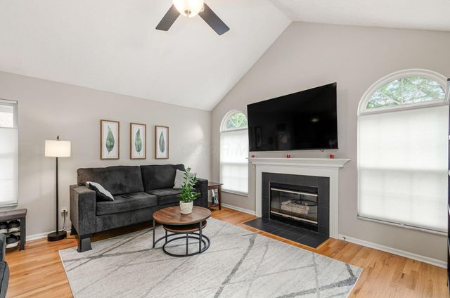 5940 Glen Village Drive, Dublin, OH 43016