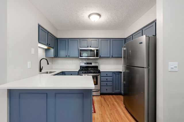 5940 Glen Village Drive, Dublin, OH 43016
