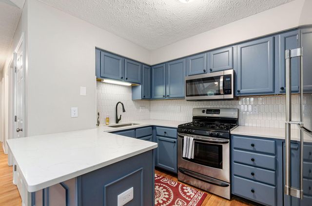 5940 Glen Village Drive, Dublin, OH 43016