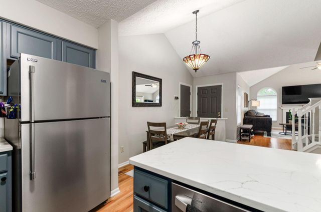 5940 Glen Village Drive, Dublin, OH 43016