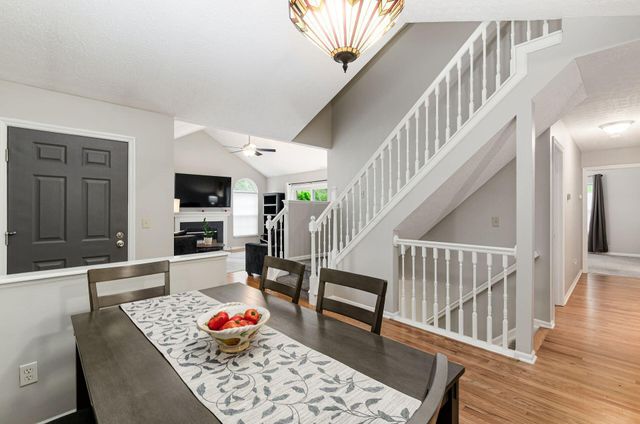 5940 Glen Village Drive, Dublin, OH 43016