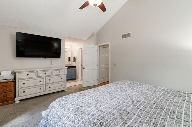 5940 Glen Village Drive, Dublin, OH 43016