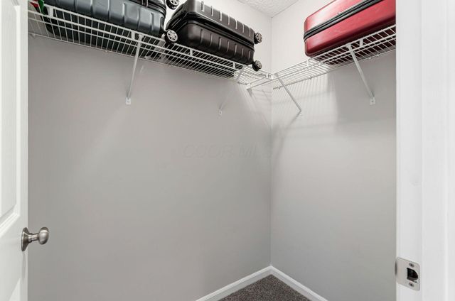 5940 Glen Village Drive, Dublin, OH 43016