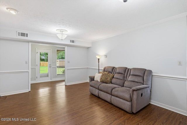 210 Magnolia Trail, Brandon, MS 39047