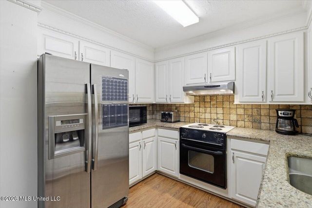 210 Magnolia Trail, Brandon, MS 39047