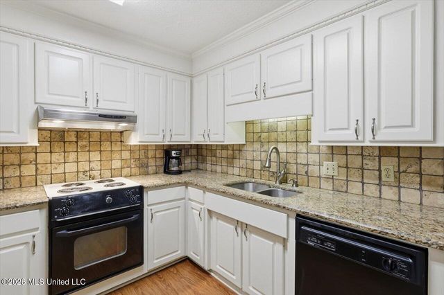 210 Magnolia Trail, Brandon, MS 39047
