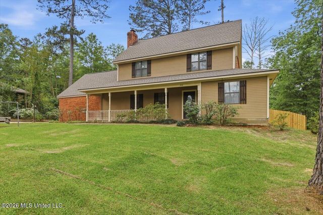 210 Magnolia Trail, Brandon, MS 39047
