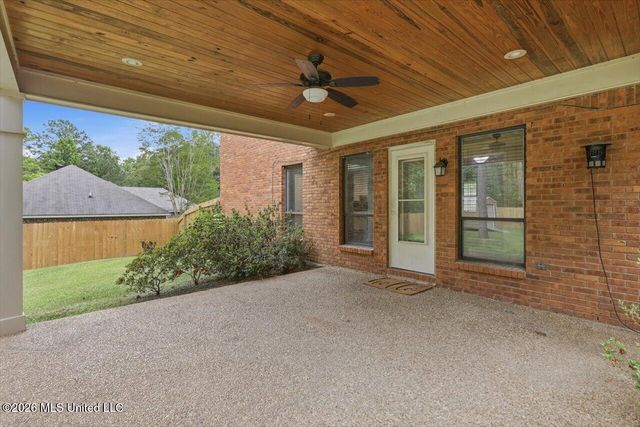 210 Magnolia Trail, Brandon, MS 39047