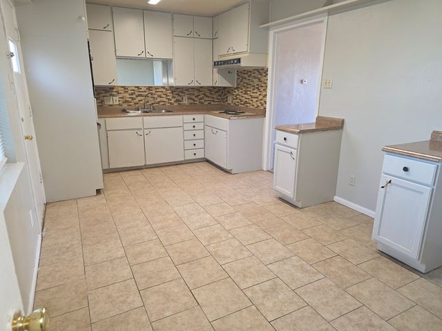 4610 Storey Ave, Midland, TX 79703