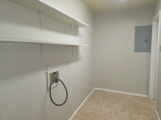 4610 Storey Ave, Midland, TX 79703