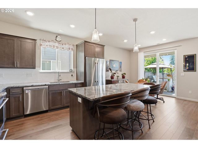 183 Ne 19TH Ave, Canby, OR 97013