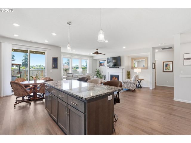 183 Ne 19TH Ave, Canby, OR 97013