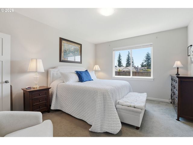 183 Ne 19TH Ave, Canby, OR 97013