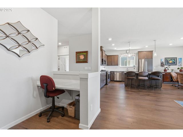 183 Ne 19TH Ave, Canby, OR 97013