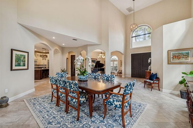 2906 W HAWTHORNE ROAD, Tampa, FL 33611