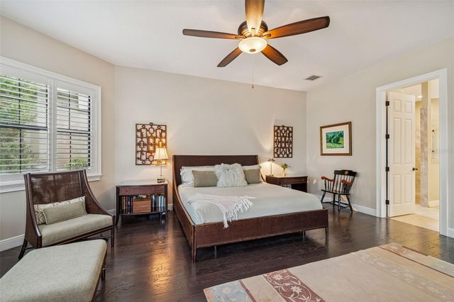 2906 W HAWTHORNE ROAD, Tampa, FL 33611