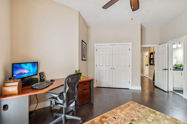 2906 W HAWTHORNE ROAD, Tampa, FL 33611