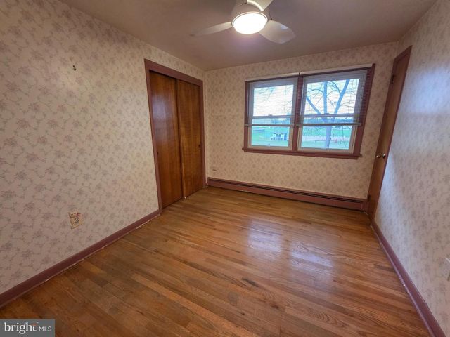 11 W SHORE DR, Camp Hill, PA 17011