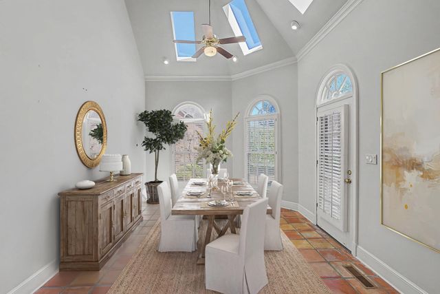 8704 WINDRUSH DR, Memphis, TN 38125