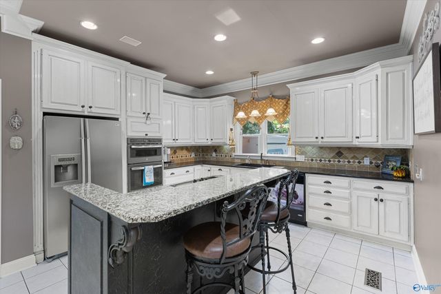 291 Dug Hill Road, Brownsboro, AL 35741