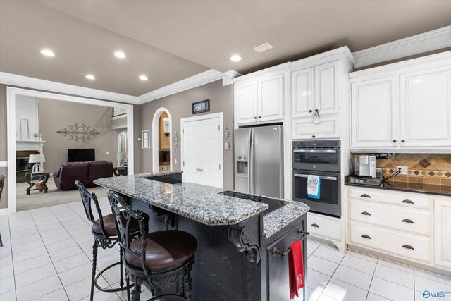 291 Dug Hill Road, Brownsboro, AL 35741