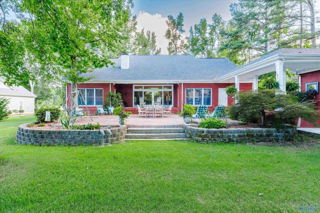 291 Dug Hill Road, Brownsboro, AL 35741