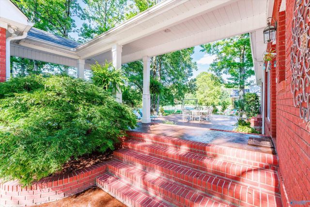 291 Dug Hill Road, Brownsboro, AL 35741