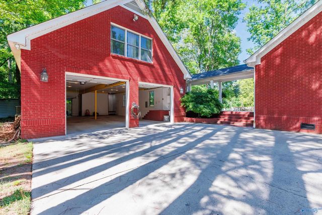 291 Dug Hill Road, Brownsboro, AL 35741