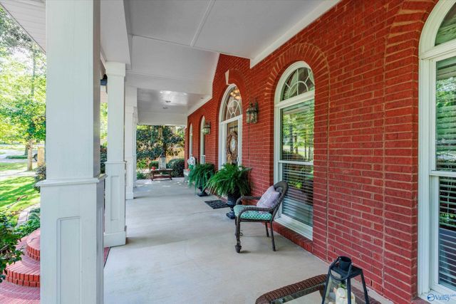 291 Dug Hill Road, Brownsboro, AL 35741